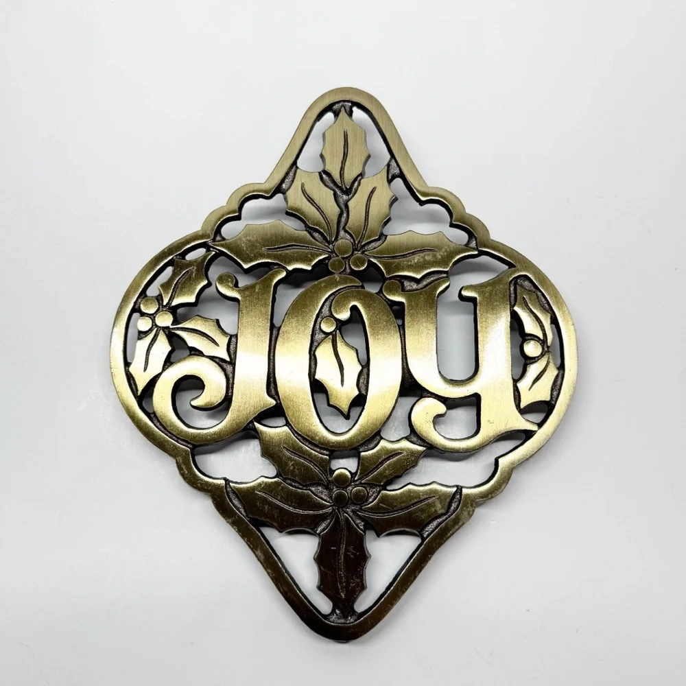 Vintage Avon Jolly Holly Joy Cast Iron Trivet